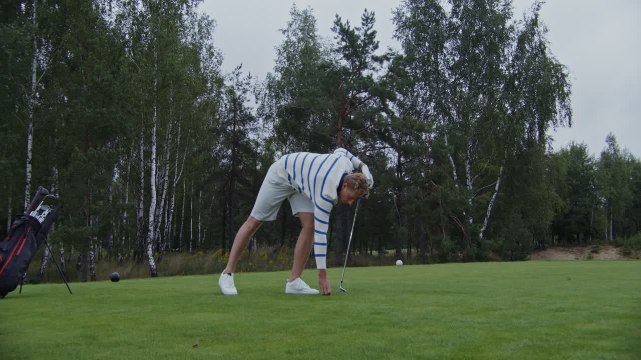 골프 코스에서 골퍼