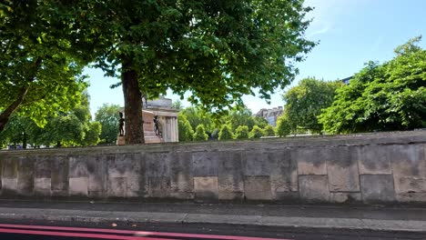 monument and street scene in london, england