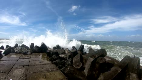 dyke protection with concrete groins, breakers, north sea, denmark, 4k