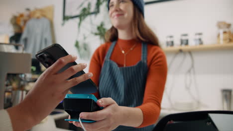 contactless payment at a store