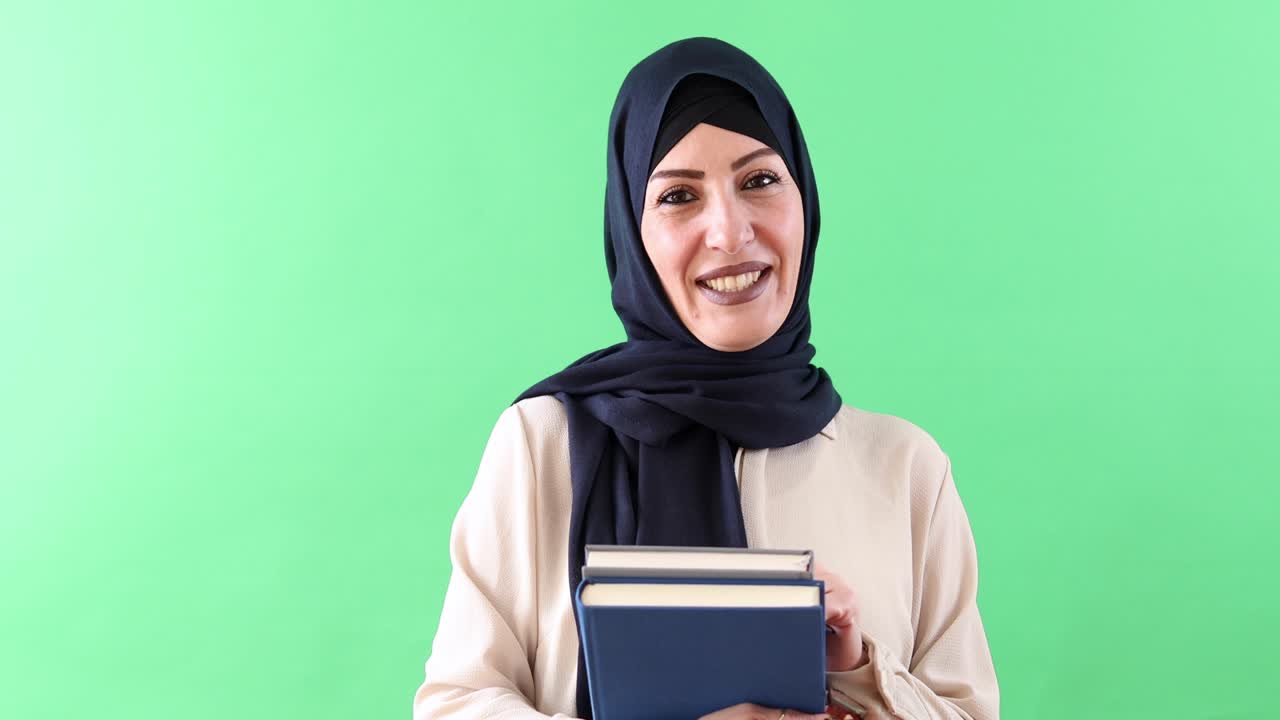 대학 캠퍼스의 무슬림 여성 교사