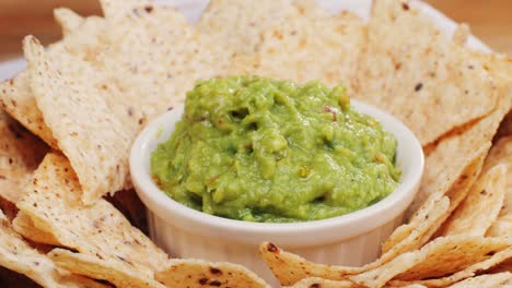 guacamole and tortilla chips