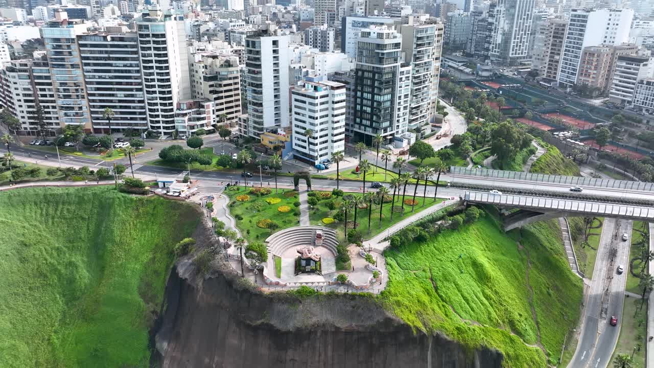 El Parque del Amor, taman cinta di Miraflores, Lima, Peru