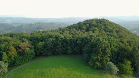 Picturesque-view-of-the-Slovenian-countryside-on-a-beautiful-autumn-morning