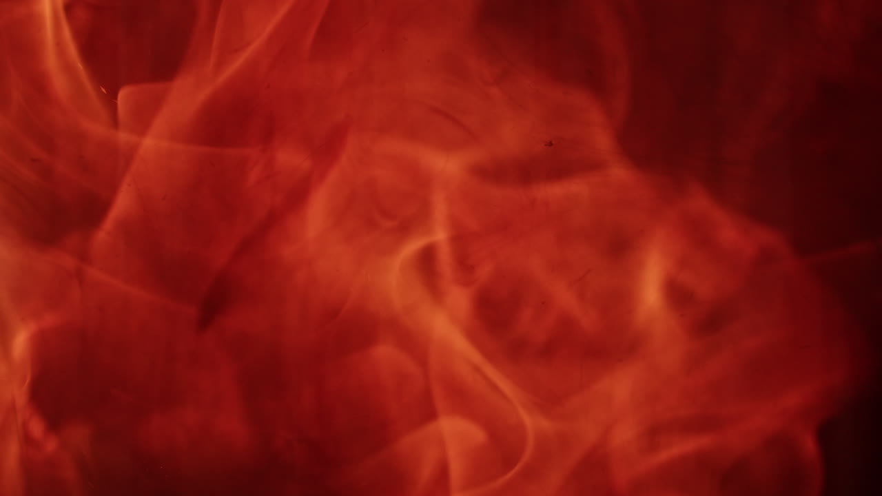 벽난로에서 타는 불의 클로즈업 샷