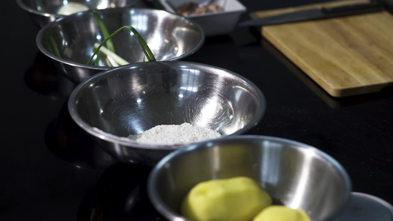 preparando los ingredientes para un plato