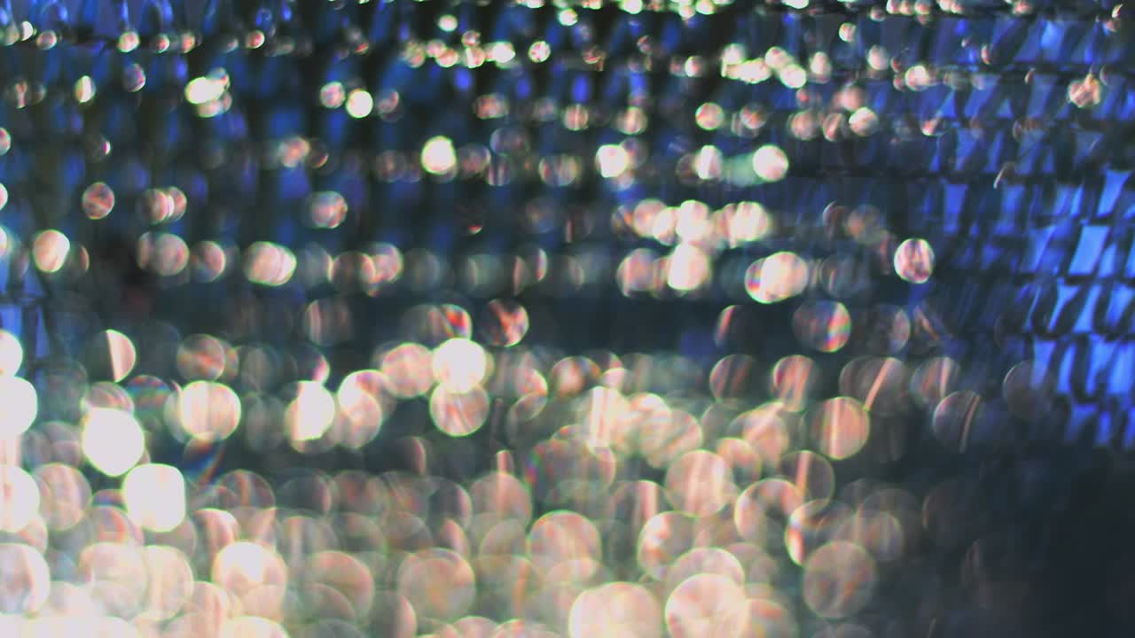 크리스마스 흐릿한 배경은 보케 황금빛으로 파란색 배경에 복사 공간이 있습니다.