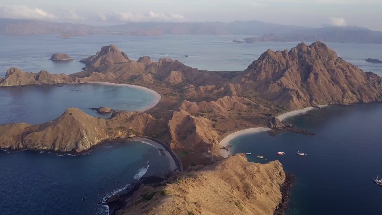 antena: isla de komodo en indonesia