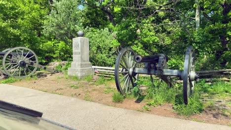 civil war cannons on little round top, gettysburg national historic park, historic american artillery