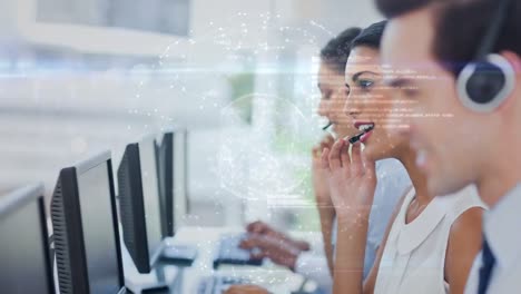 donna che lavora in un call center