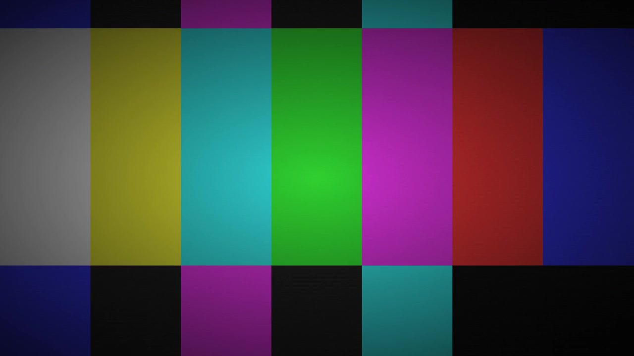 Monoscopio televisivo con effetti di glitch digitale