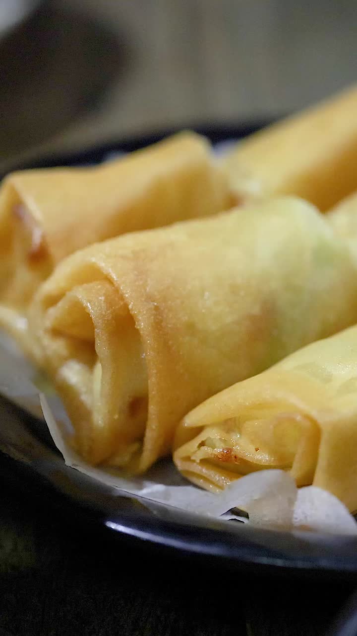 Lumpia lezat disajikan di Hong Kong