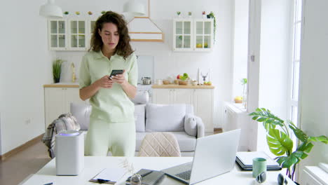 Woman-in-the-living-room