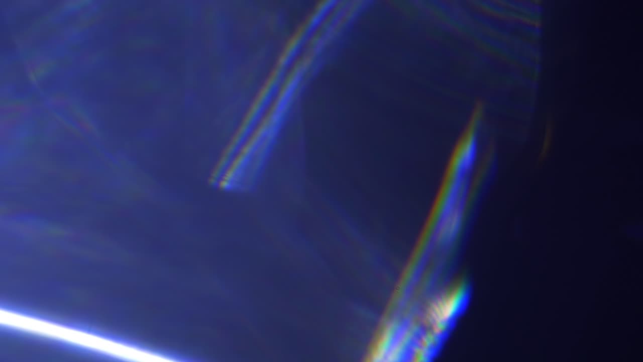 Perdite di luce astratte ed effetti luce lente su sfondo nero