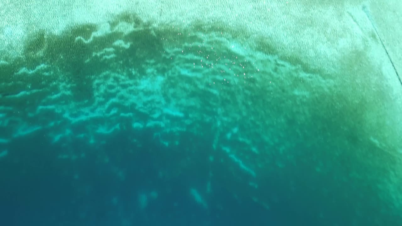 아름다운 호수 4k의 공중 전망