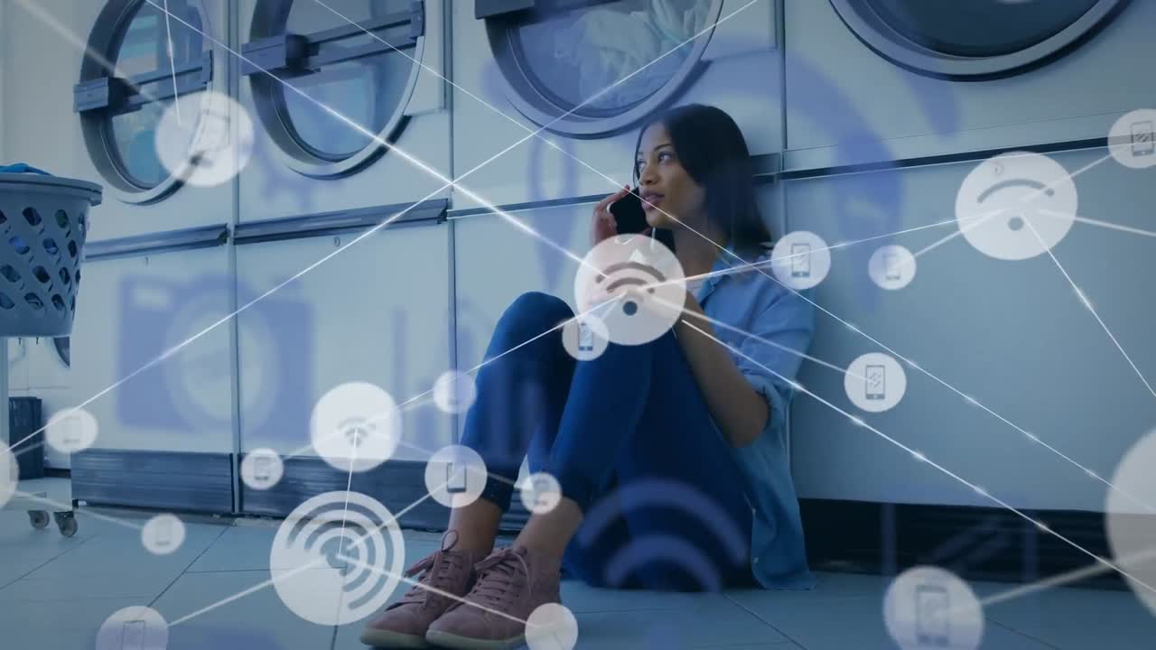 세탁을 하는 여성 위에 아이콘과 연결 네트워크의 애니메이션