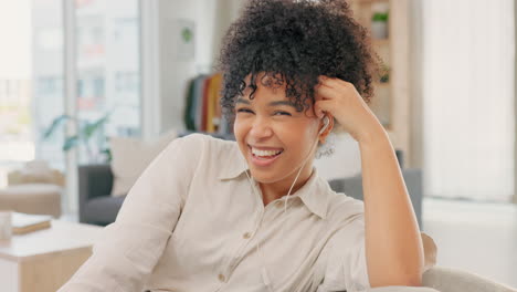 Friendly-and-happy-business-woman-listening-to