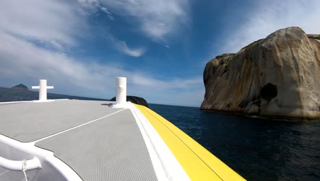 Boat-sails-along-the-coast-in-Australia