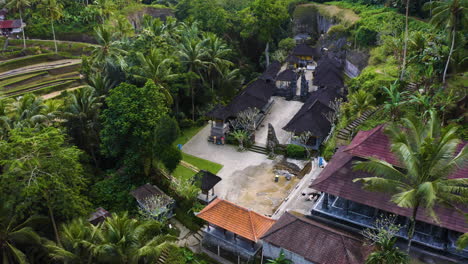 templo gunung kawi en ubud bali, indonesia