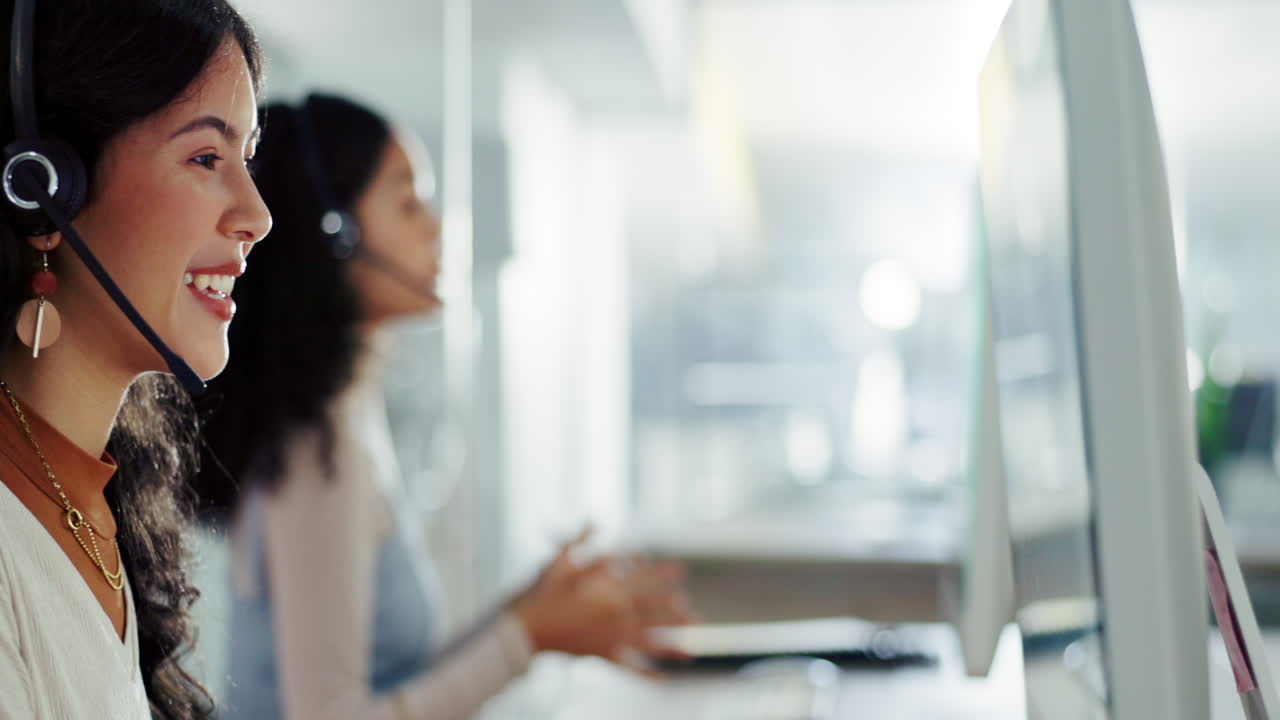 representantes de servicio al cliente en el trabajo