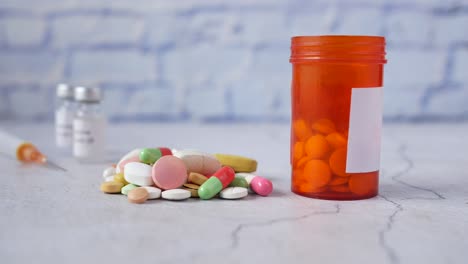 medicamentos y suministros médicos variados