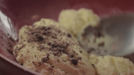 ración de helado de vainilla