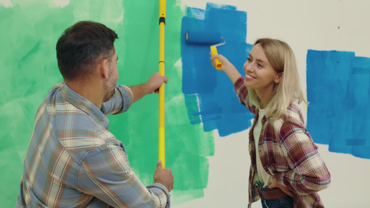 par de paredes de pintura