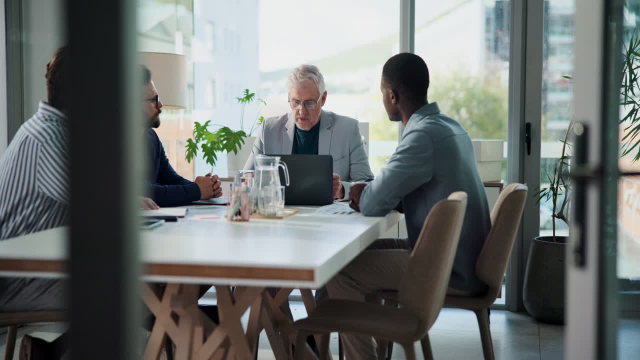 reunión de negocios en una oficina moderna