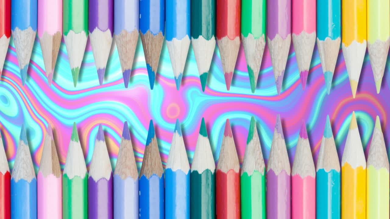 분홍색 액체 배경 위에 다채로운 연필의 애니메이션