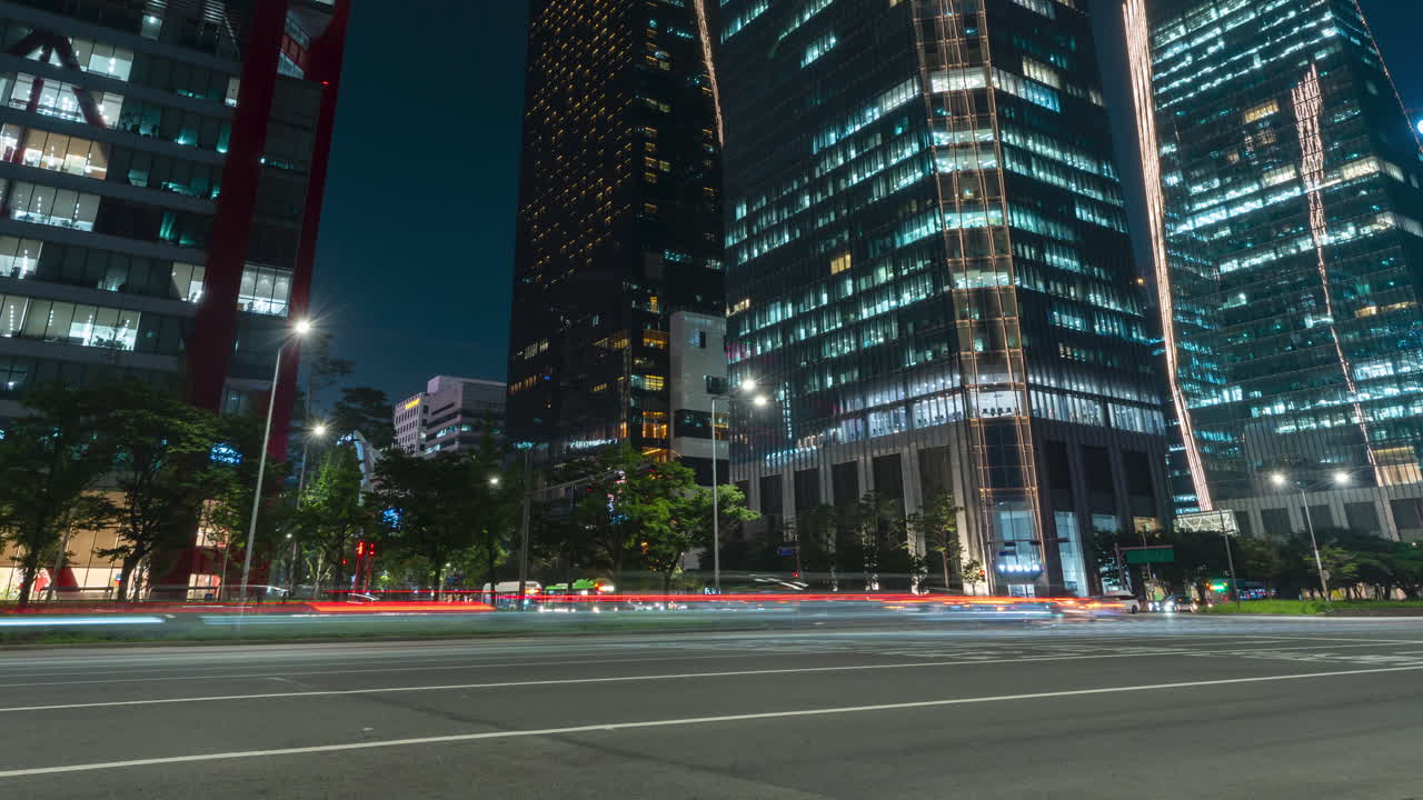 서울 밤 풍경 - 예우이도 교차로 ifc 쇼핑몰 및 공원