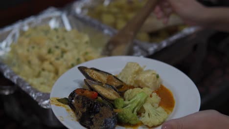 un primer plano de un plato