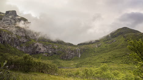 Zeitraffer-Der-Norwegischen-Natur-Auf-Den-Lofoten