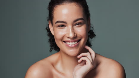 portrait of a smiling woman