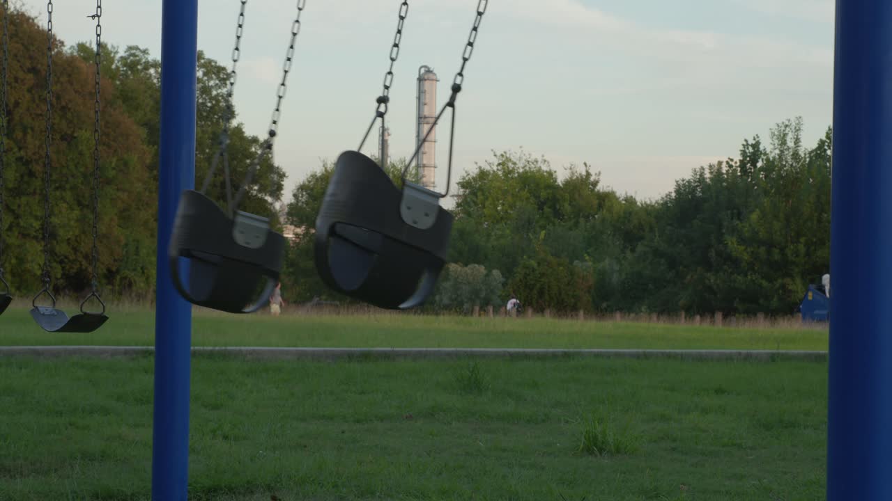 텍사스 주 패서디나에 있는 화학 정유 공장의 설치 샷