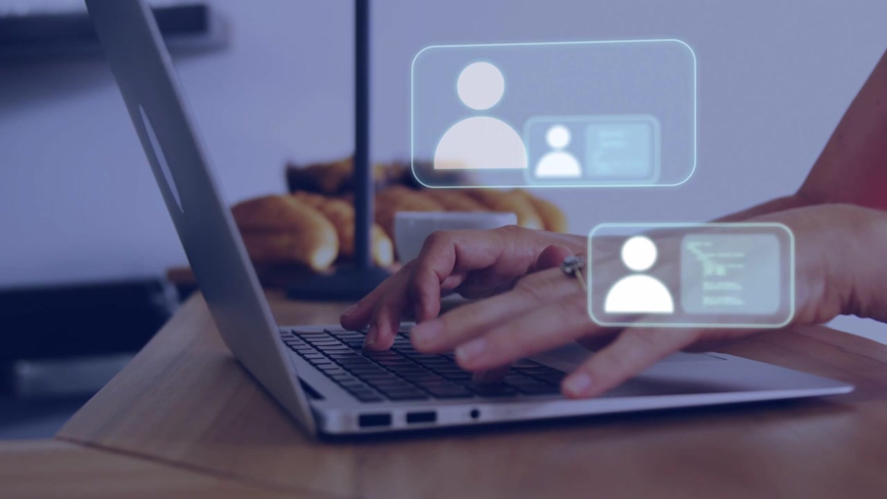 Ícone de perfil fraco clareando, mãos do usuário digitando no laptop, sobreposições se multiplicando mostrando contatos