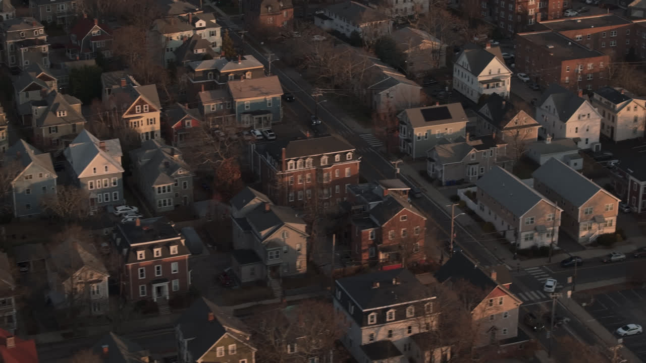 Vista aerea di un quartiere residenziale a Providence, Rhode Island. Scattata in una mattinata autunnale