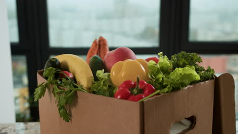 delivery box with vegetables