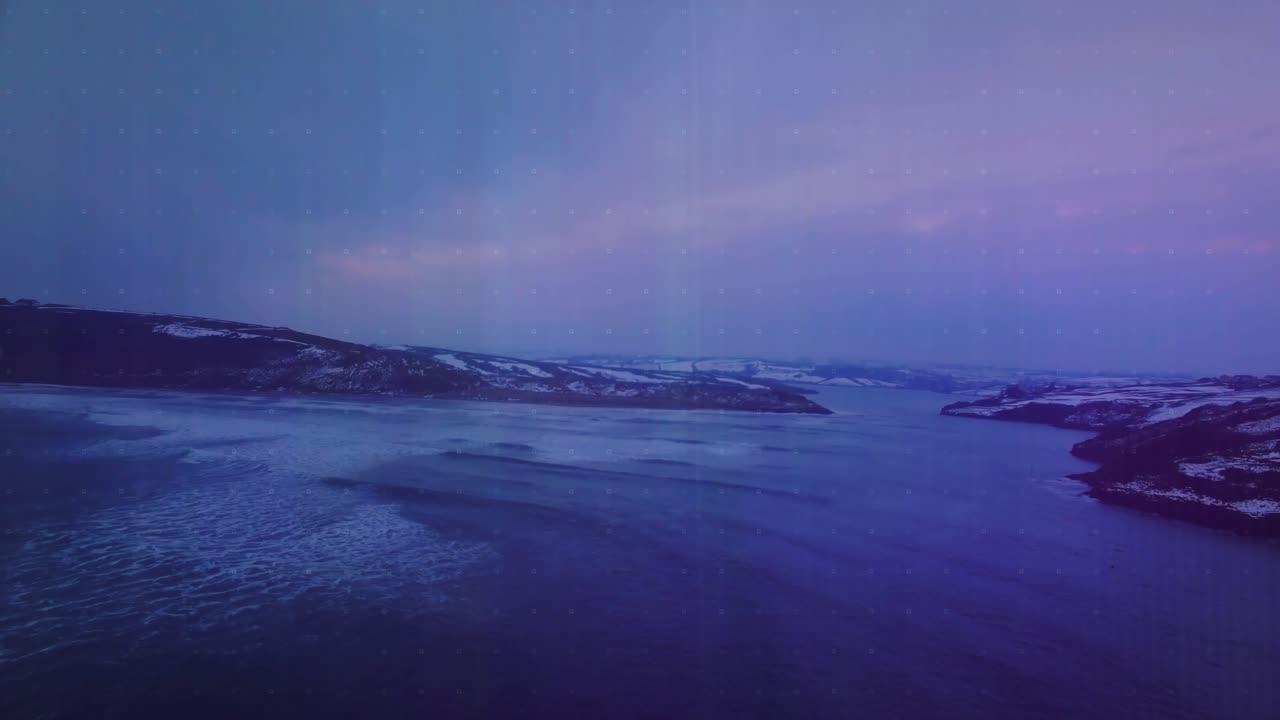 Translucent bar appearing over bay sparking pale-yellow bars growing camera panning showing trends