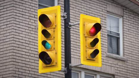 straßenlaternen wechseln in einer wohnstraße