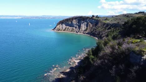 Aerial-push-along-Mediterranean-Coast