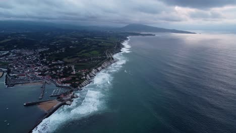 imágenes de drones de fort de socoa en saint-jean-de-luz, francia