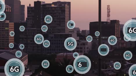 texto de 6g sobre múltiples pancartas redondas contra una vista aérea del paisaje urbano
