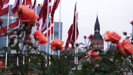 Lettische-Flagge-An-Feiertagen