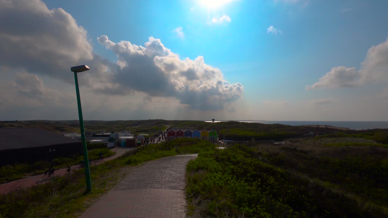un paseo por el acantilado
