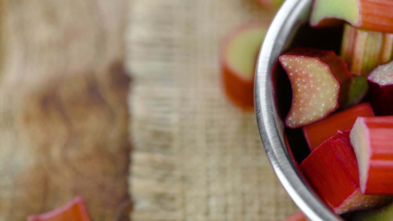 rababro picado en una placa giratoria (con bucle sin costuras)