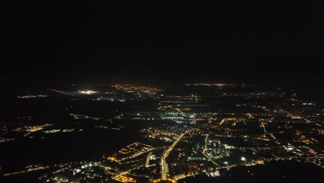 El-Recorrido-Aéreo-Muestra-Las-Maravillas-Arquitectónicas-De-Una-Ciudad-Mediterránea.