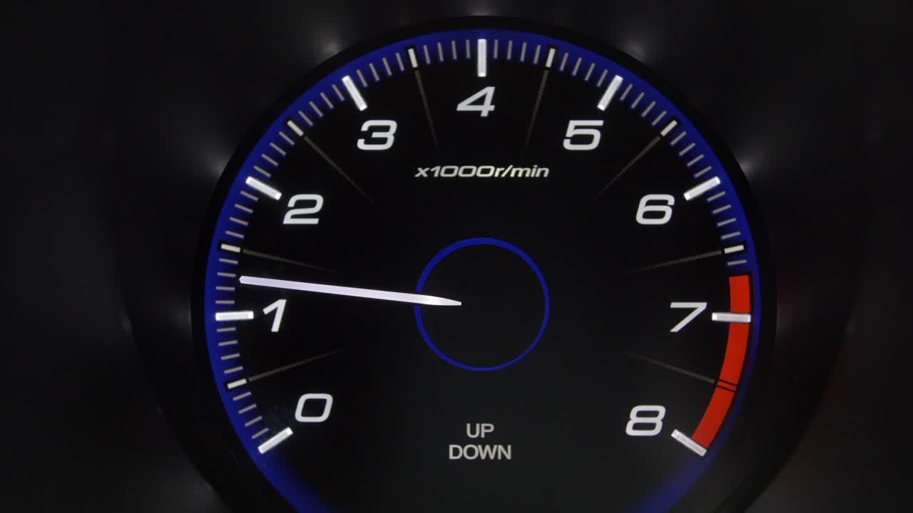 indicador del tacómetro de arranque y parada del automóvil de cerca