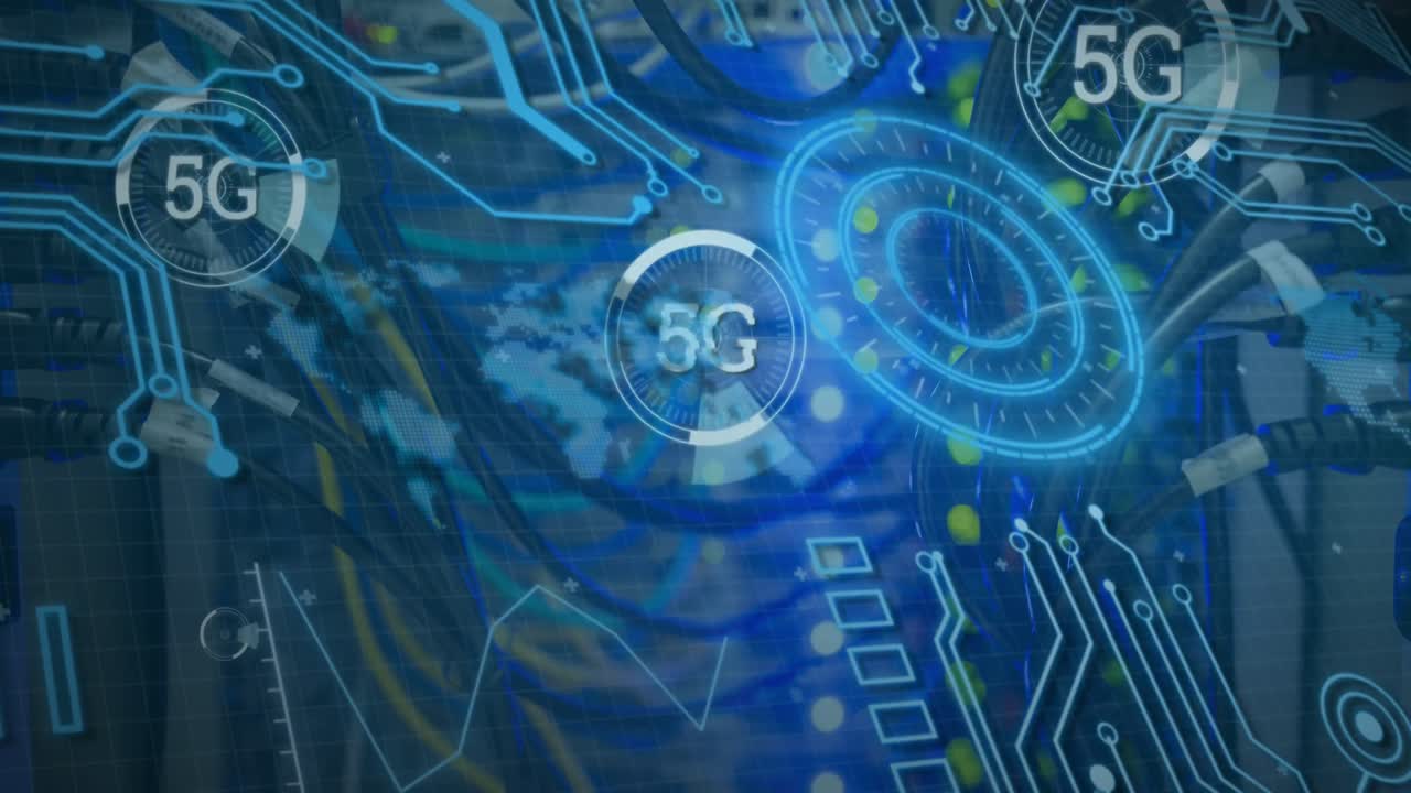 컴퓨터 서버의 케이블을 통해 데이터 처리 및 5g 텍스트의 애니메이션