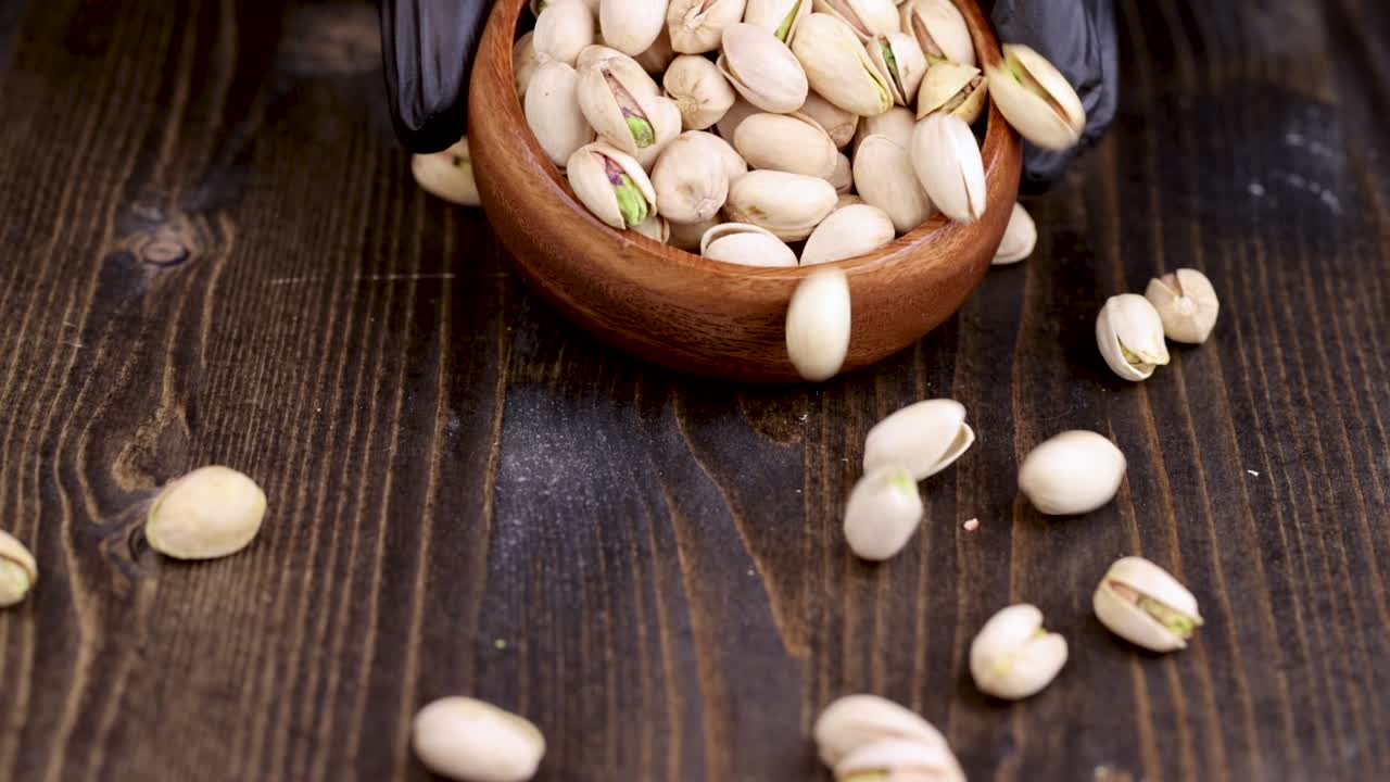 터키의 신선한 맛과 은 피스타치오와 초콜릿