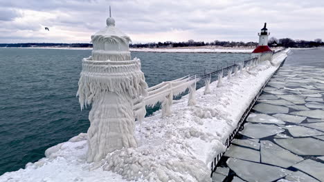 Luftaufnahme-Vor-Der-Eisbedeckten-St